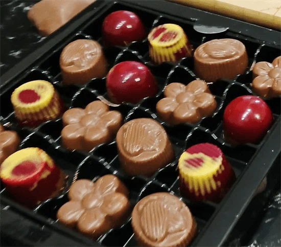 אמרונה אישי 16 פרלינים